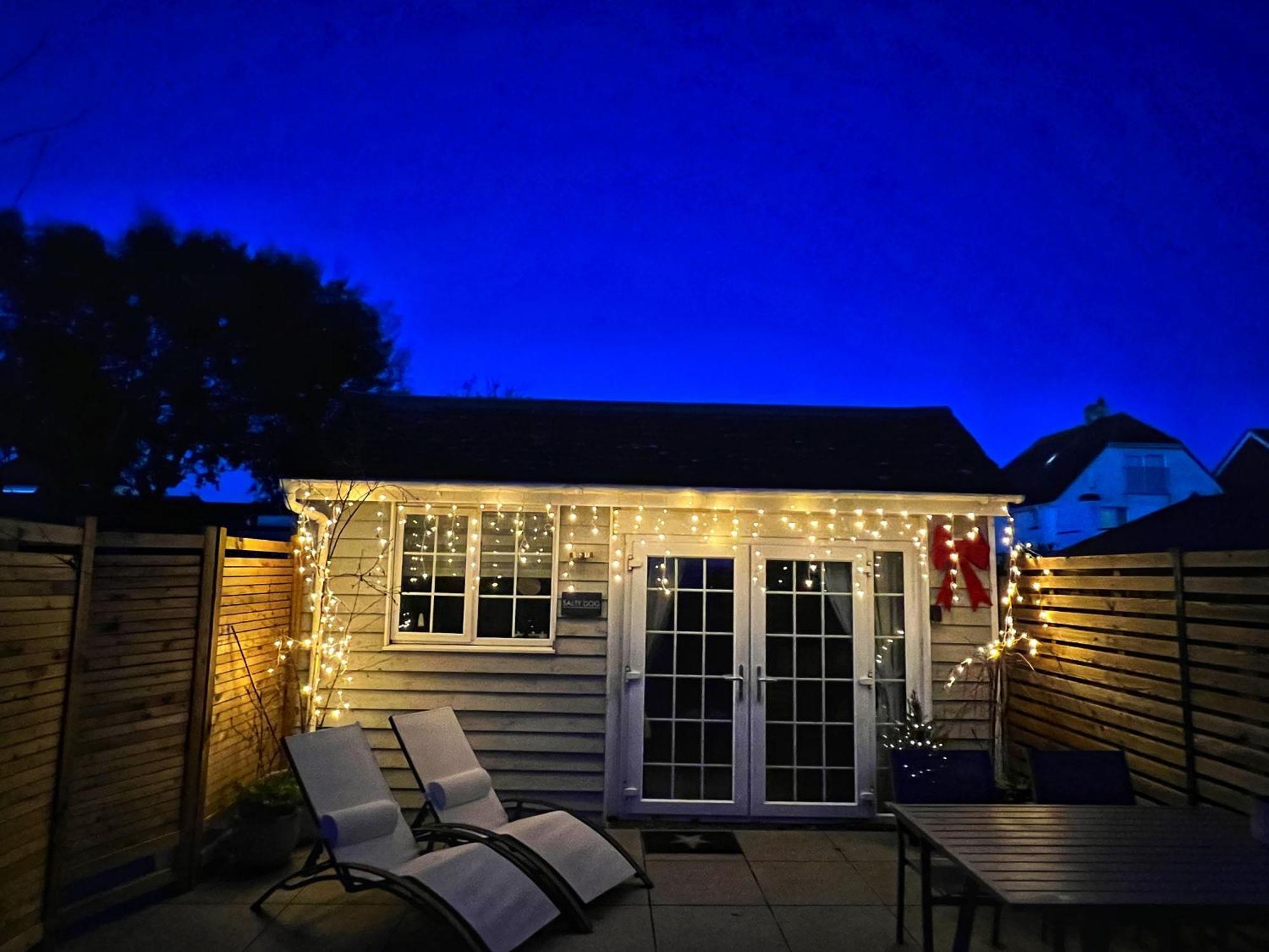 Seaside Cabin Retreat In Hayling Island South Hayling Exterior photo